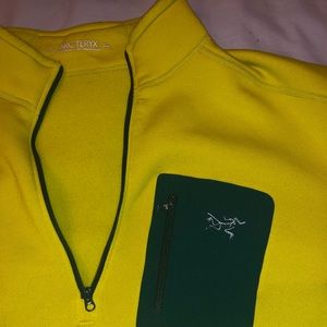 Arc’teryx quater zip pullover